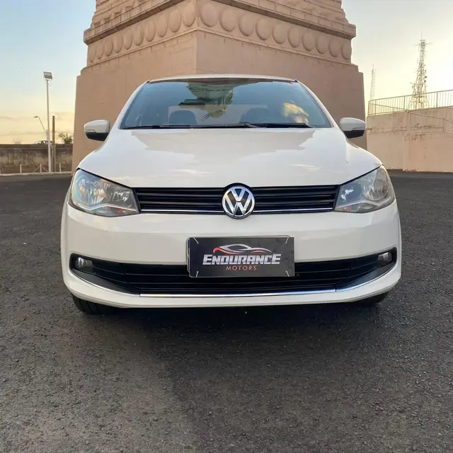Carro Volkswagen Voyage 2015 1.6 VHT Evidence (Flex)