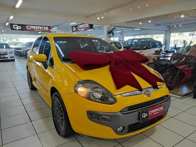 Carro Fiat Punto 2013 Sporting 1.8 16V Dualogic (Flex)
