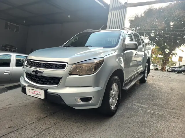 Carro Chevrolet S10 Cabine Dupla 2013 S10 LS 2.4 4x2 (Cab Dupla) (Flex)