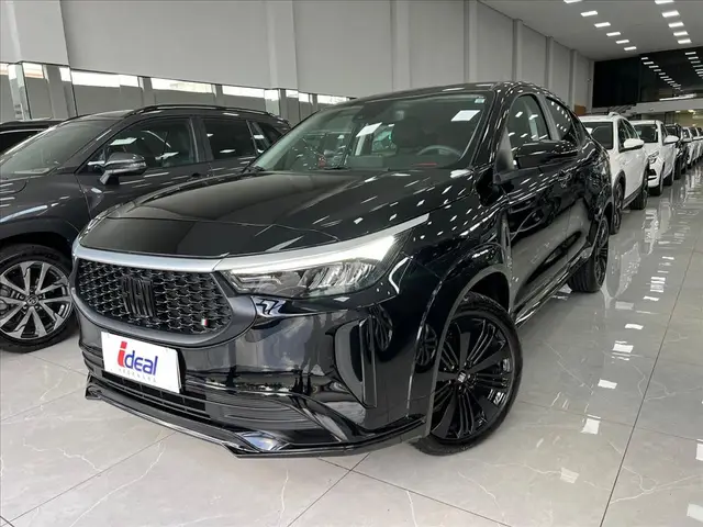 Carro Fiat Fastback 2025 Turbo 200