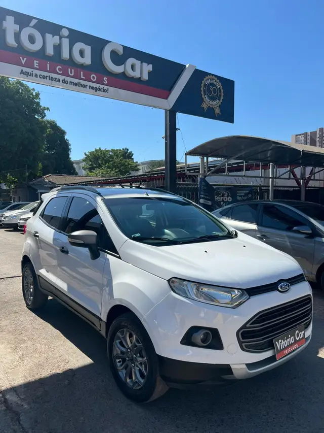 Carro Ford EcoSport 2015 Ecosport Freestyle Powershift 2.0 16V (Flex)