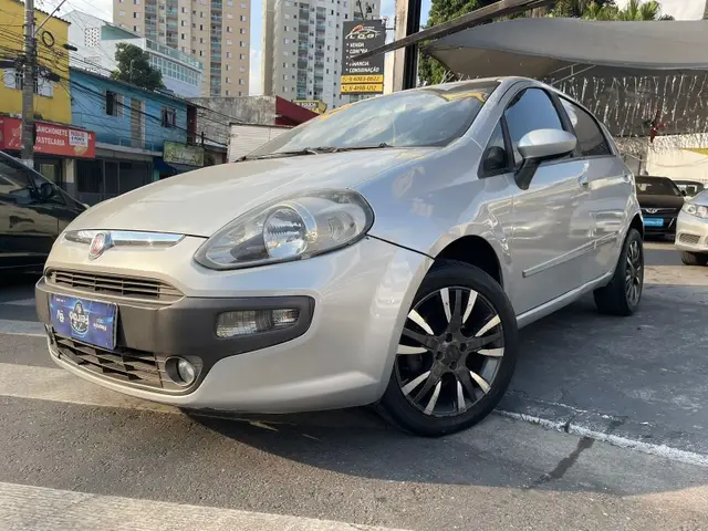 Carro Fiat Punto 2014 Essence 1.6 16V (Flex)