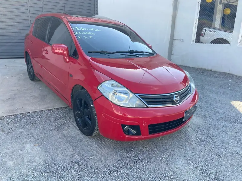 Nissan SL 1.8 (flex) (aut)