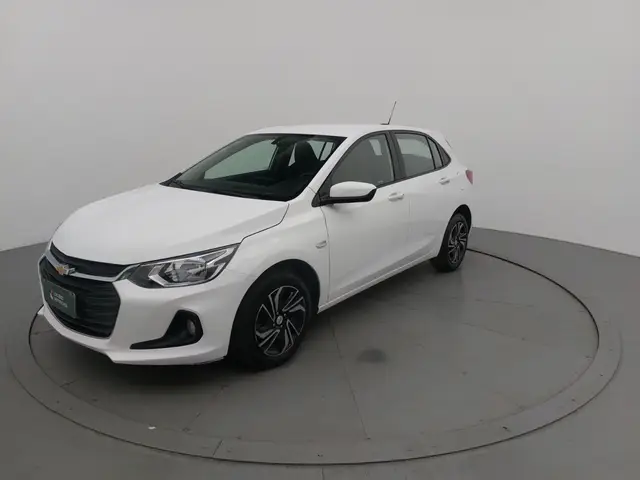 Carro Chevrolet Onix Plus 2024 LT 1.0