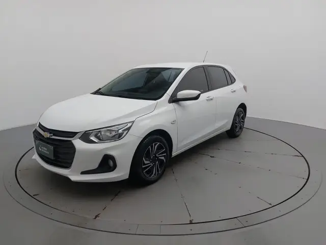Carro Chevrolet Onix Plus 2024 LT 1.0