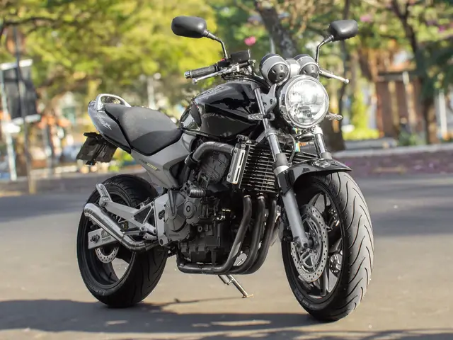 Moto Honda CB 600F 2005 Hornet