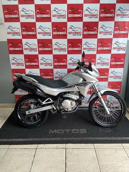 Moto Honda NX 4 Falcon 2013 400i