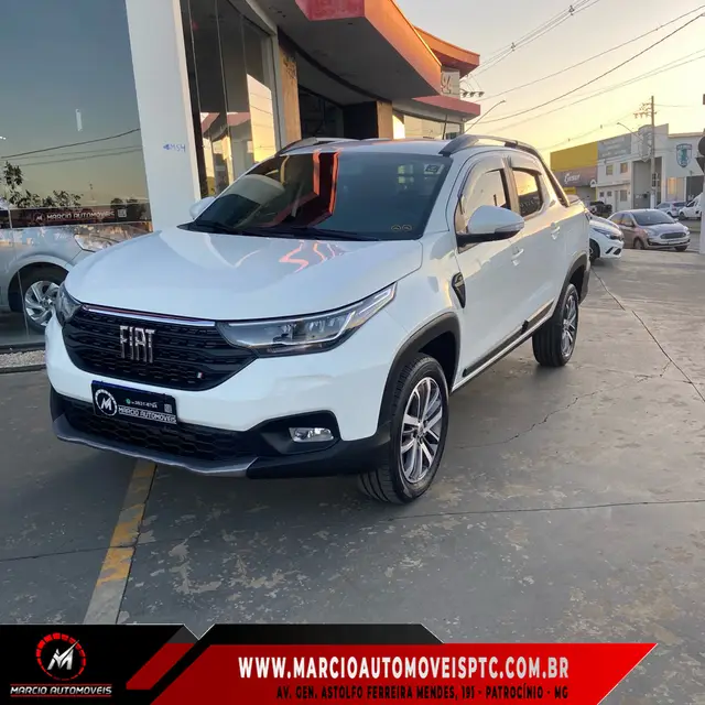 Carro Fiat Strada 2023 Volcano 1.3 8V CD AT