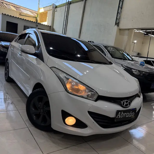 Carro Hyundai HB20S 2014 1.6 Comfort Plus (Aut) (Flex)