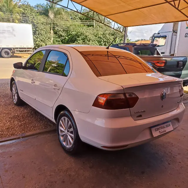 Carro Volkswagen Voyage 2016 1.6 VHT Trendline (Flex)