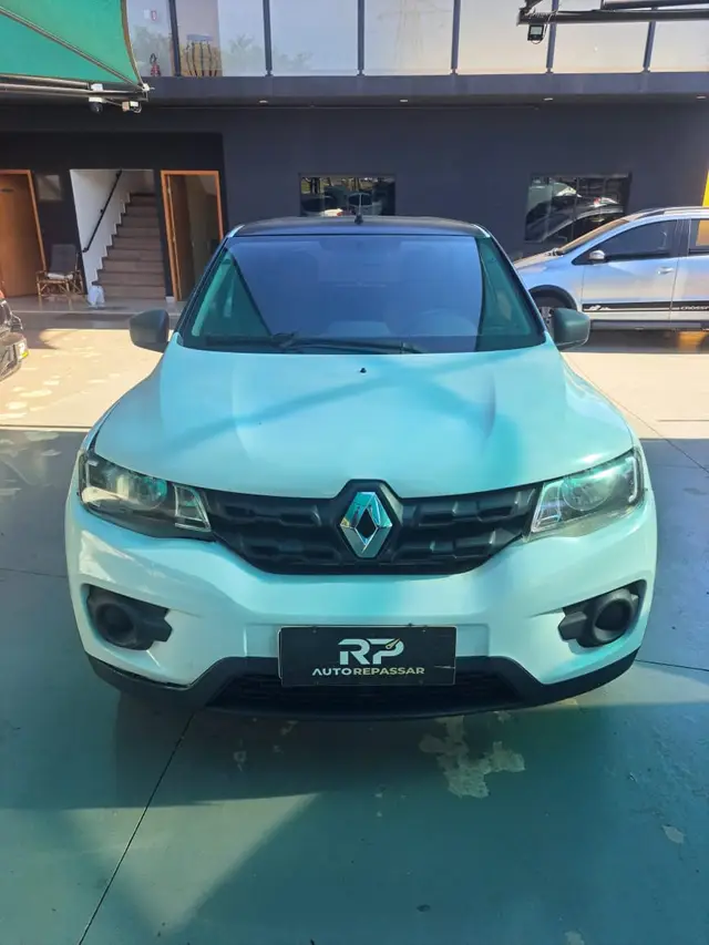 Carro Renault Kwid 2018 Life 1.0 12v SCe (Flex)