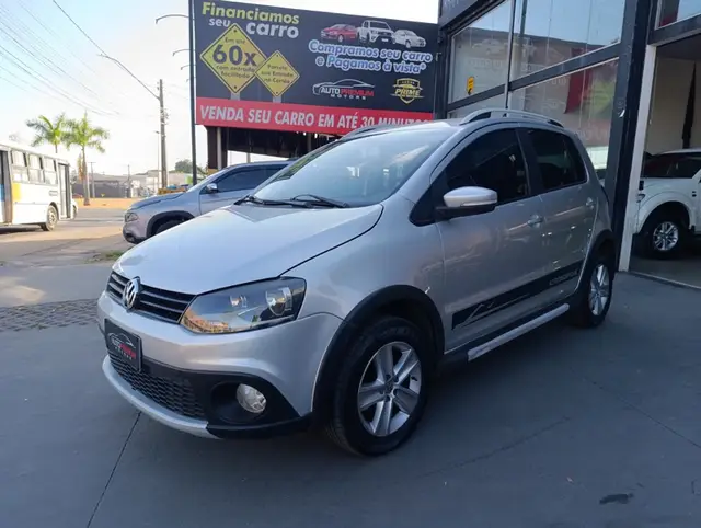 Carro Volkswagen CrossFox 2011 1.6 (Flex)