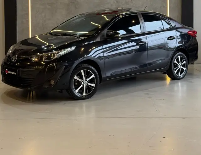 Carro Toyota Yaris Sedan 2021 1.5 XLS Connect CVT (Flex)