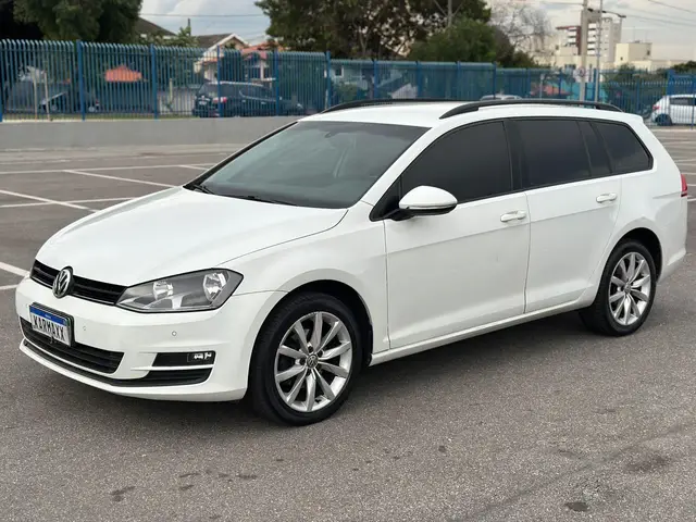 Carro Volkswagen Golf Variant 2015 Comfortline 1.4 TSi DSG BlueM.
