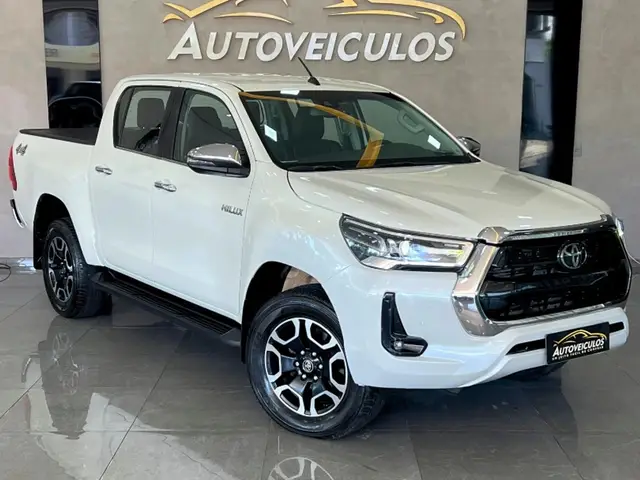Carro Toyota Hilux Cabine Dupla 2021 SRX 2.8 TDI CD 4x4 (Aut)