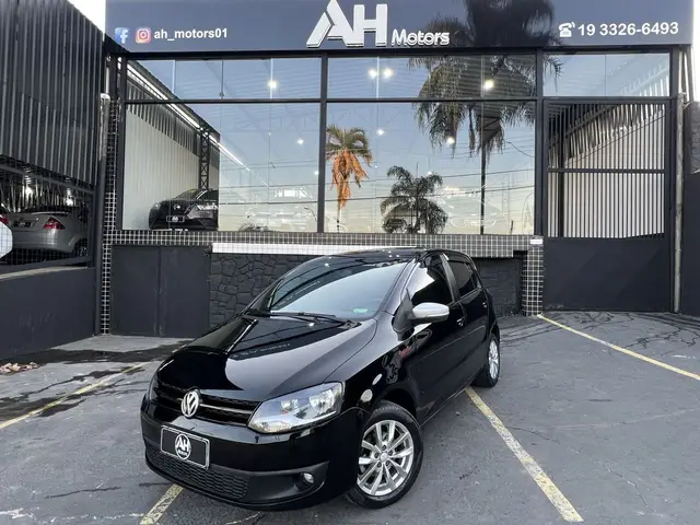 Carro Volkswagen Fox 2014 1.6 VHT Rock in Rio (Flex)