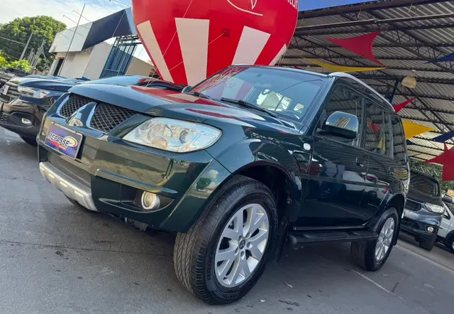 Carro Mitsubishi Pajero TR4 2015 2.0 16V O Neill (Flex)