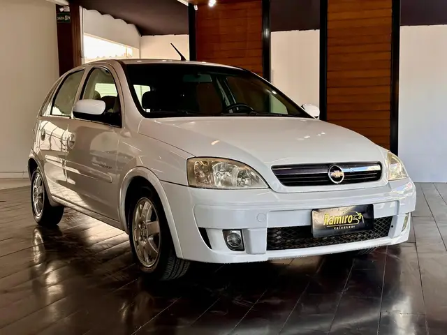 Carro Chevrolet Corsa Hatch 2009 1.4 EconoFlex Premium