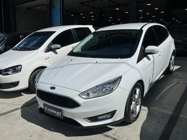 Carro Ford Focus Hatch 2018 SE 1.6 16V TiVCT