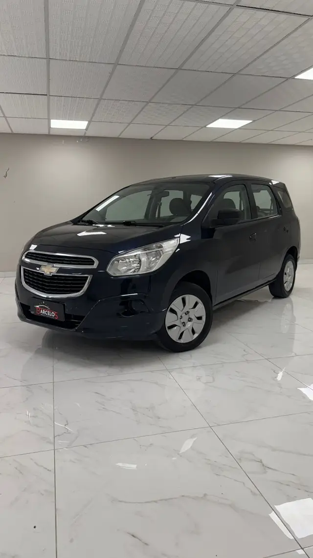 Carro Chevrolet Spin 2015 LT 5S 1.8 (Flex)