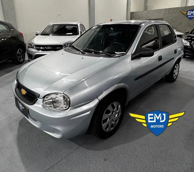 Carro Chevrolet Classic 2010 Life 1.0 VHCE (Flex)