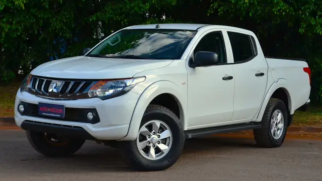 Carro Mitsubishi L200 Triton Sport 2023 GLS 2.4