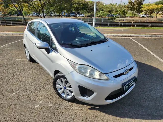Carro Ford Fiesta Hatch 2012 1.6 (Flex)