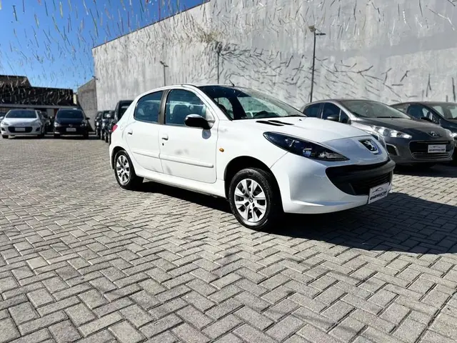 Carro Peugeot 207 2012 Hatch XR 1.4 8V (flex) 4p
