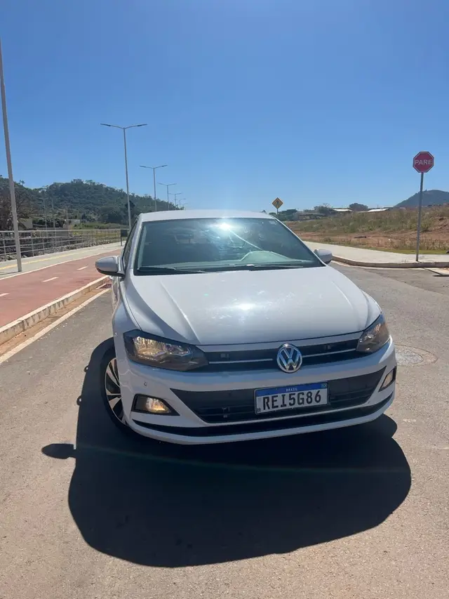 Carro Chevrolet Onix Plus 2020 1.0 LT (Flex)