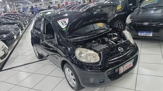Carro Nissan March 2013 1.6 16V SV (Flex)