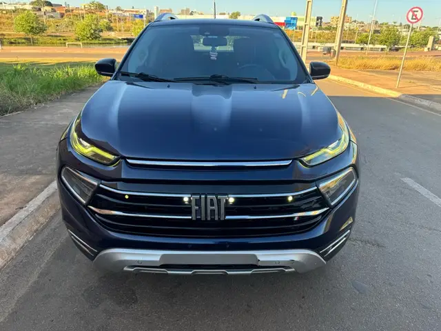 Carro Fiat Toro 2022 Volcano 1.3