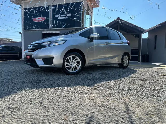 Carro Honda Fit 2016 1.5 16v LX CVT (Flex)