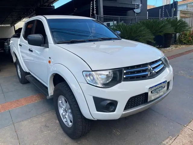 Carro Mitsubishi L200 Triton Sport 2015 2.4 HLS (Flex)