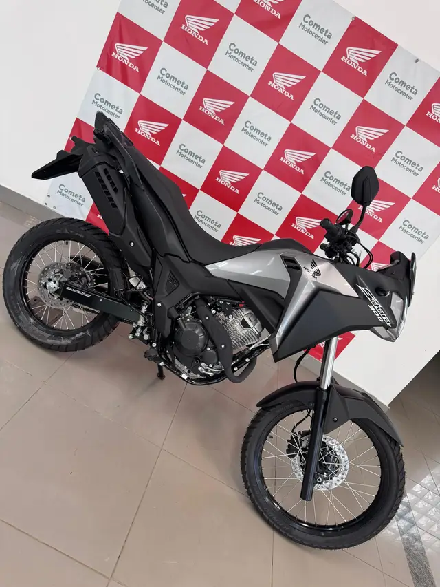 Moto Honda XRE Sahara 300 2025 ABS