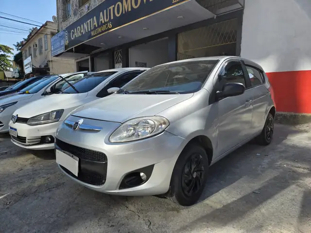 Carro Fiat Palio 2012 Attractive 1.4 8V (Flex)