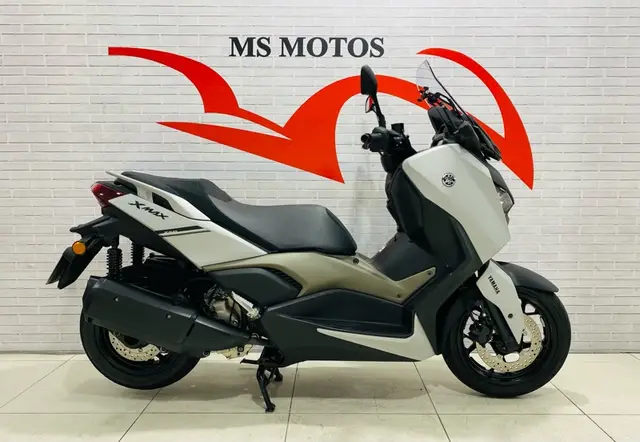 Moto Yamaha XMax 2025 250 Connected