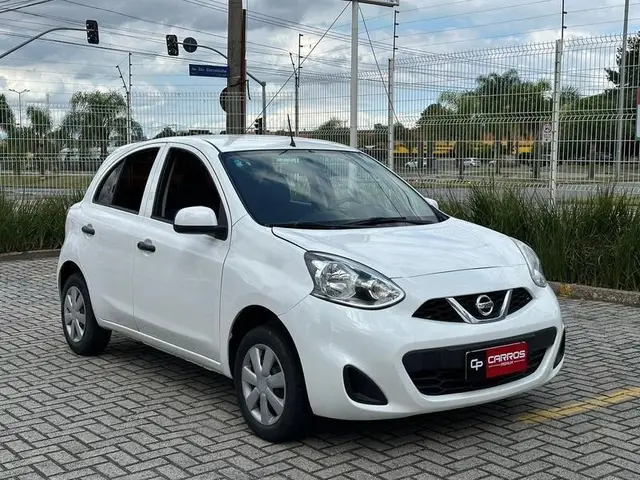 Carro Nissan March 2017 1.0 12V S (Flex)