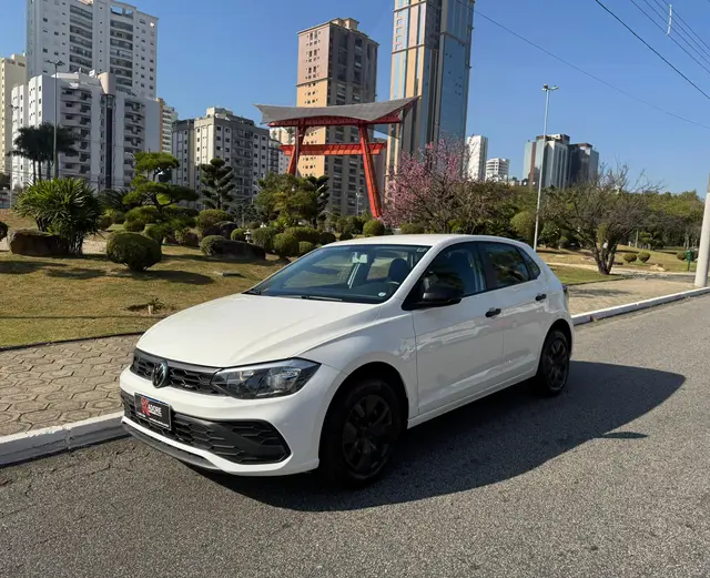 Carro Volkswagen Polo 2024 Track 1.0 Flex 12V 5p