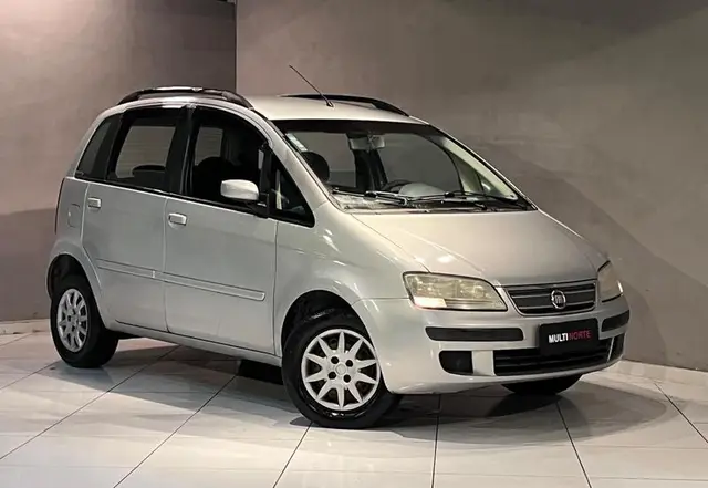 Carro Fiat Idea 2010 ELX 1.4 (Flex)