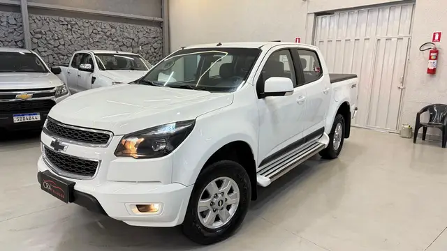 Carro Chevrolet S10 Cabine Dupla 2015 S10 2.8 CTDI LT 4WD (Cabine Dupla)