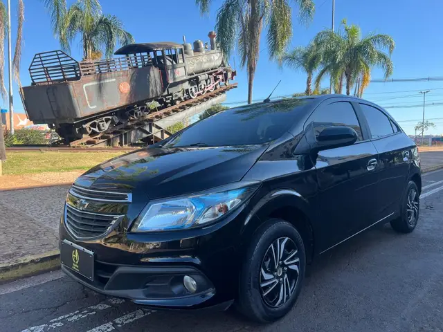 Carro Chevrolet Onix 2014 1.0 LT SPE/4