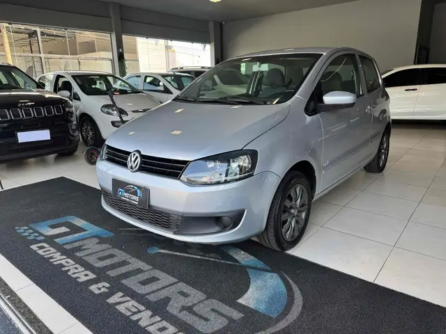 Carro Volkswagen Fox 2011 1.0 8V (Flex) 2p