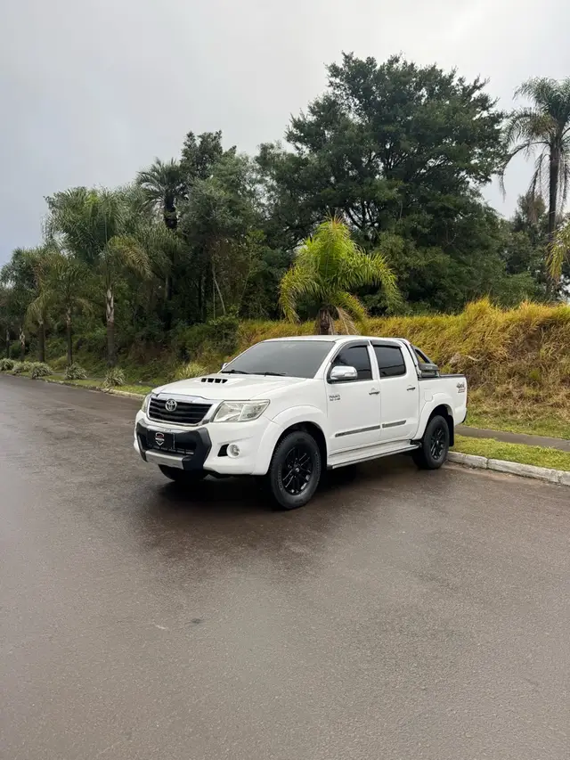 Carro Toyota Hilux Cabine Dupla 2012 Hilux 3.0 TDI 4x4 CD SRV (Aut)