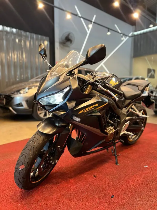 Moto Honda CB 650R 2022 (ABS)