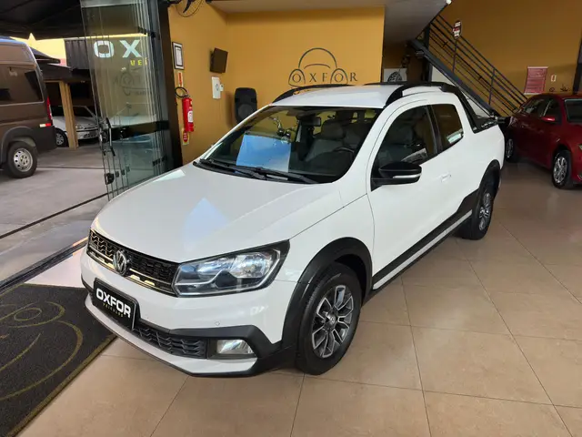 Carro Volkswagen Saveiro 2017 Cross 1.6 16v MSI CD (Flex)