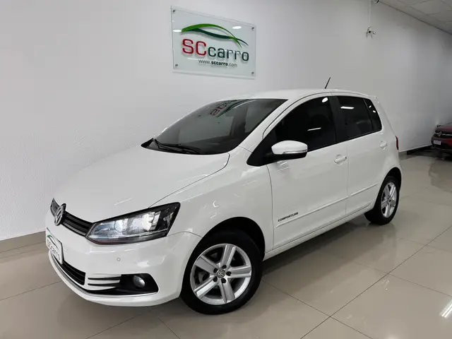Carro Volkswagen Fox 2016 1.0 MPI Comfortline (Flex)