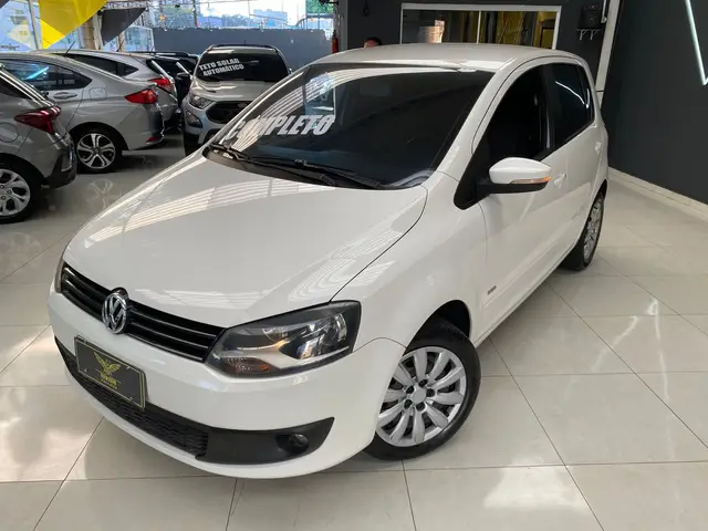 Carro Volkswagen Fox 2013 1.6 VHT (Flex)