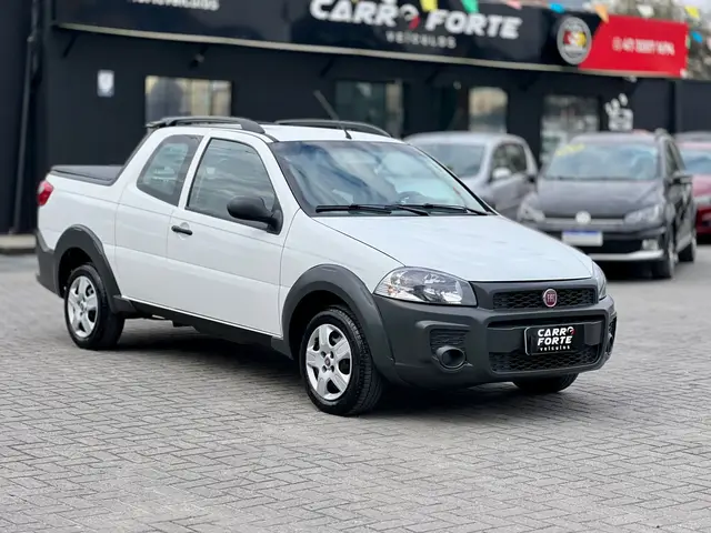 Carro Fiat Strada 2015 Working Celeb.1.4 Fire Flex 8V CD