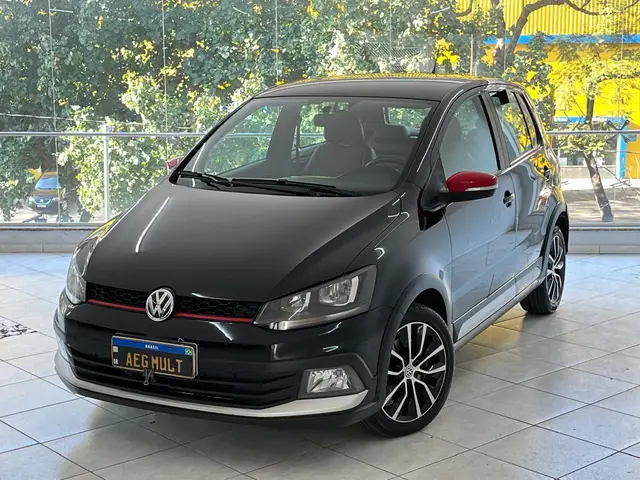 Carro Volkswagen Fox 2016 1.6 16v MSI Pepper (Flex)