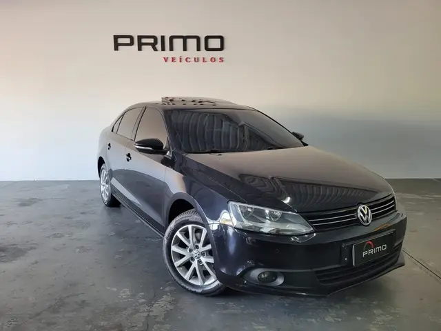 Carro Volkswagen Jetta 2014 2.0 Comfortline Tiptronic (Flex)